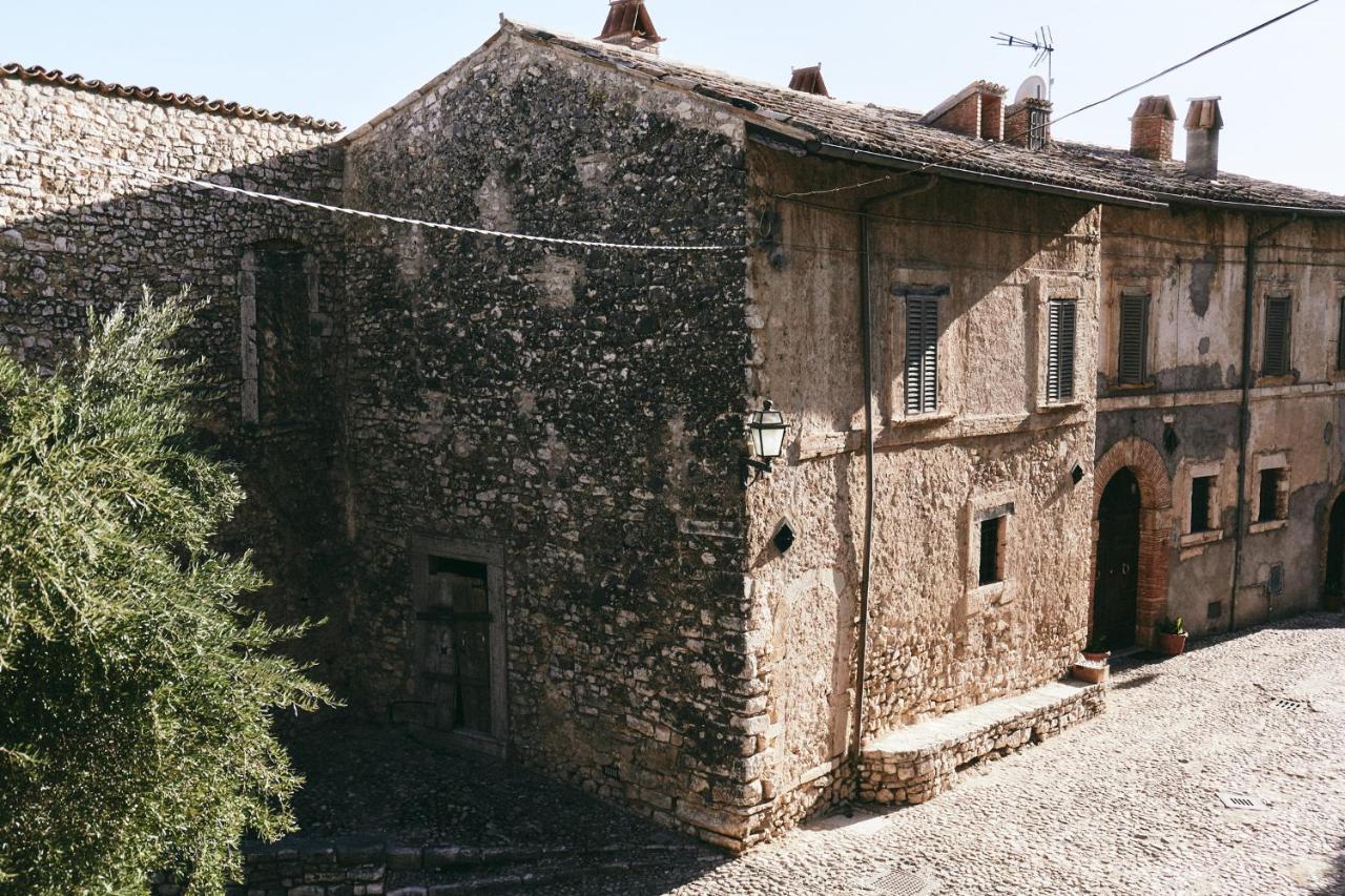 Albergo Diffuso Crispolti Labro المظهر الخارجي الصورة