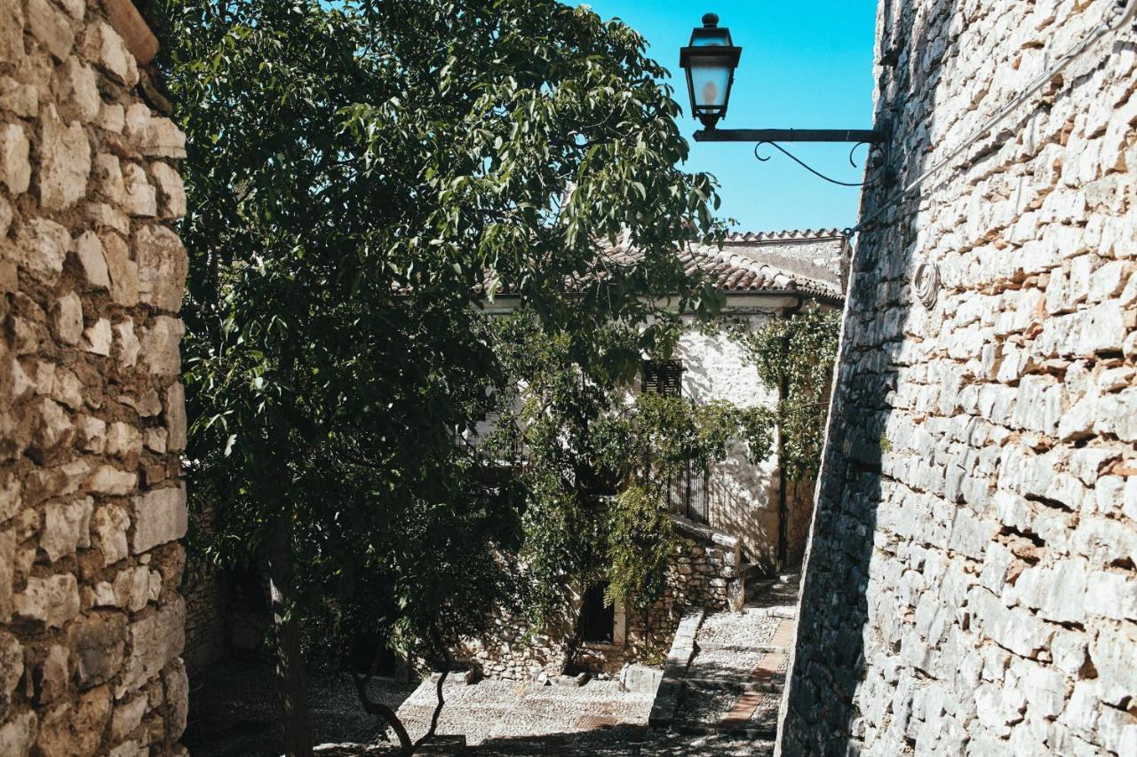 Albergo Diffuso Crispolti Labro المظهر الخارجي الصورة