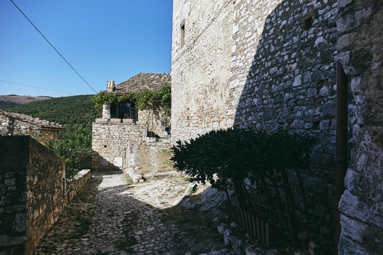 Albergo Diffuso Crispolti Labro المظهر الخارجي الصورة