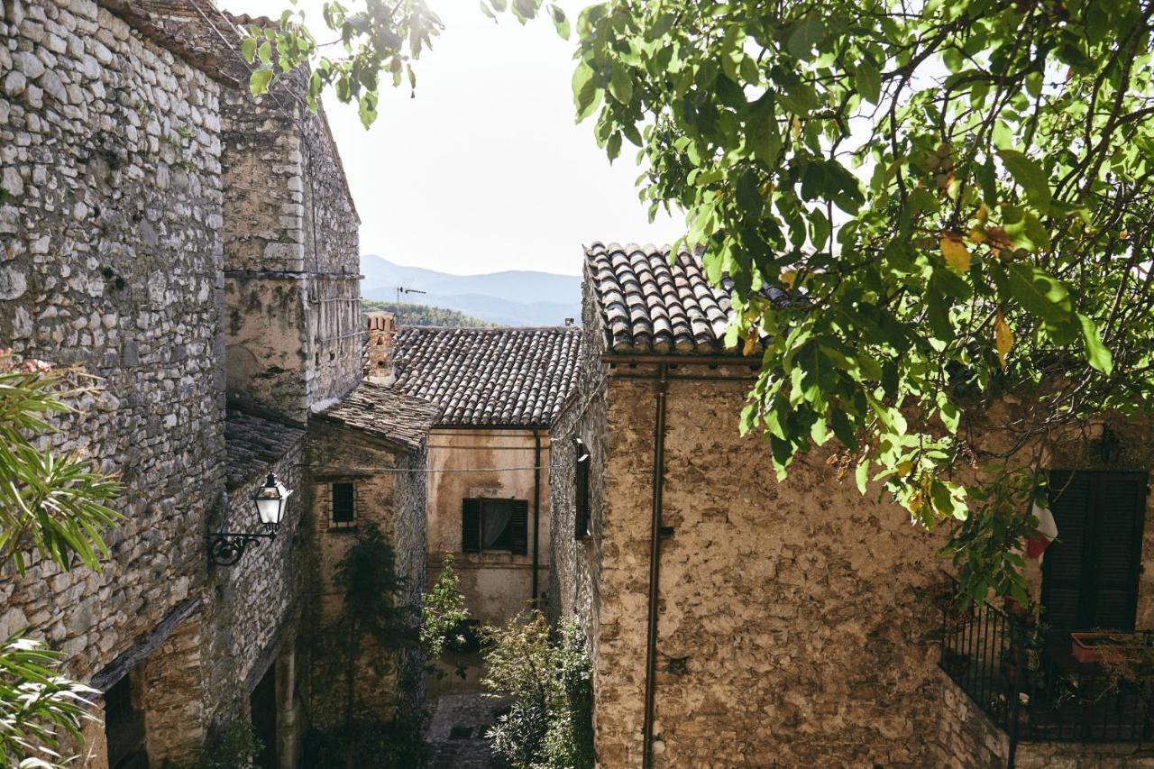 Albergo Diffuso Crispolti Labro المظهر الخارجي الصورة